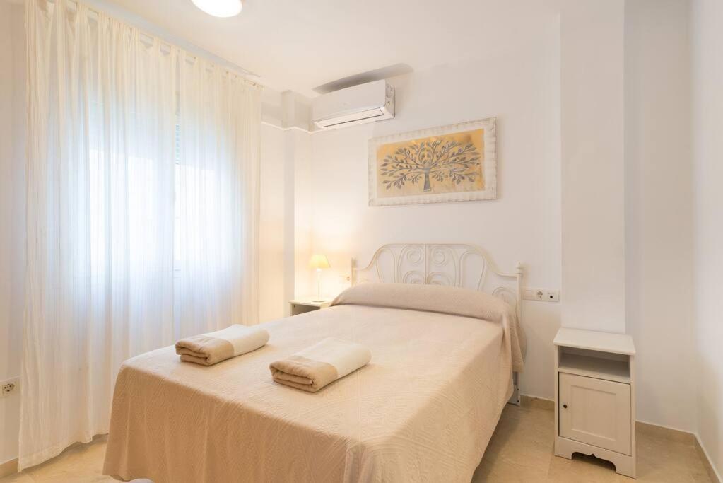 Апартаменты Apartamento Ventura Малага Экстерьер фото