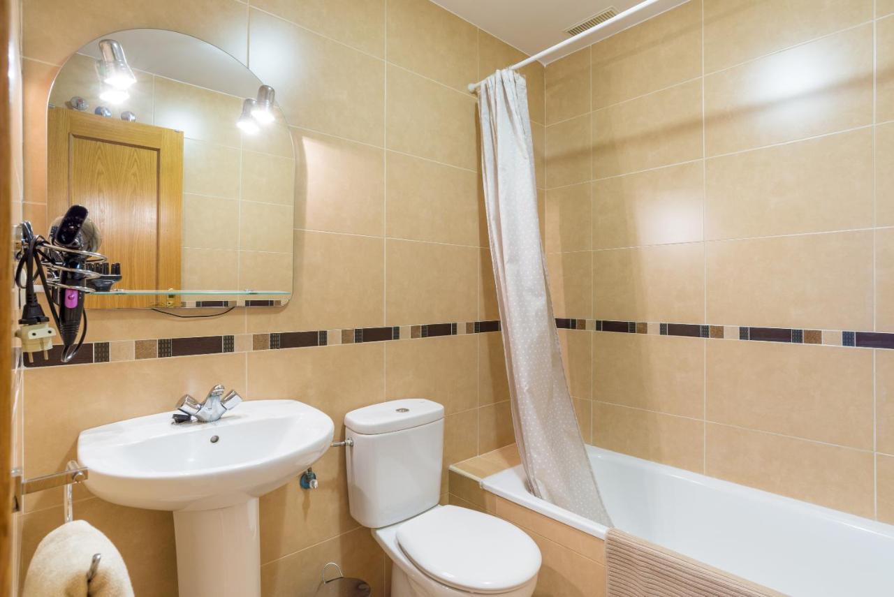 Апартаменты Apartamento Ventura Малага Экстерьер фото